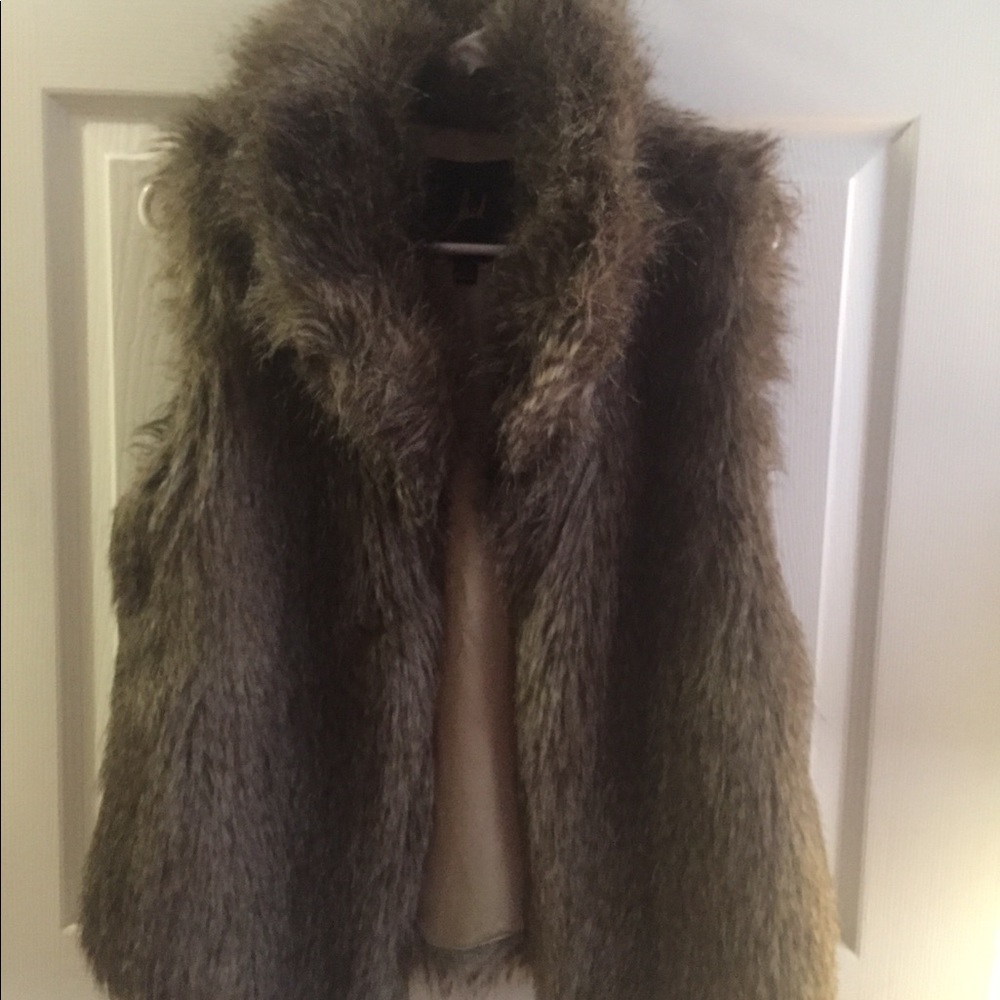 Faux fur Vest - size M